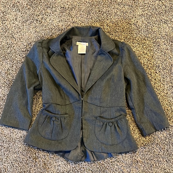 Cute blazer - Picture 1 of 1